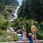Hochalmbahnen Chalets 10W2, Holunder, Nahe Gondel * ラウリス