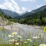 Hochalmbahnen Chalets 10W2, Holunder, Nahe Gondel *